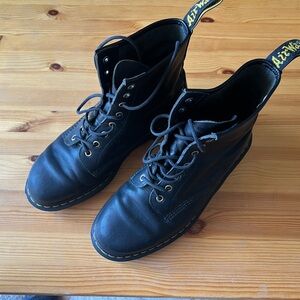 Dr. Martens Boots, made in England, Horween leather, Size 10